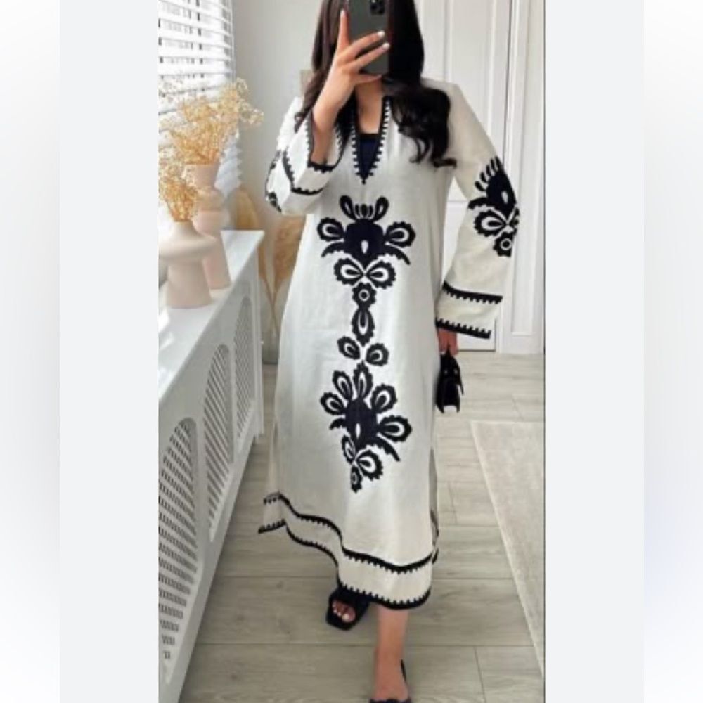 J.Marie White Cotton Kaftan Black Embroidery Dress XS